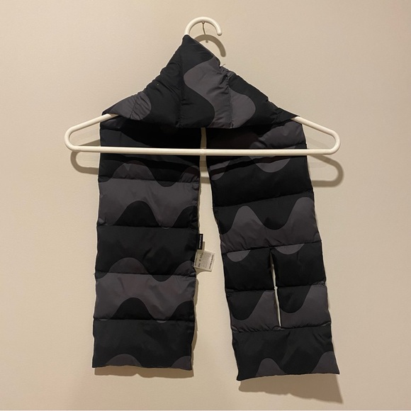 Marimekko x Uniqlo Autumn/Winter 2020 Padded Scarf - Picture 3 of 5